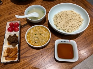 裕興記麵館時令限定蝦仁蟹粉