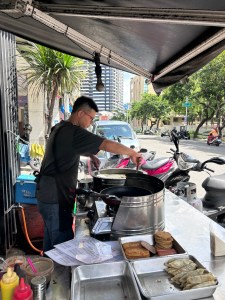 但不是阿姨在做早餐